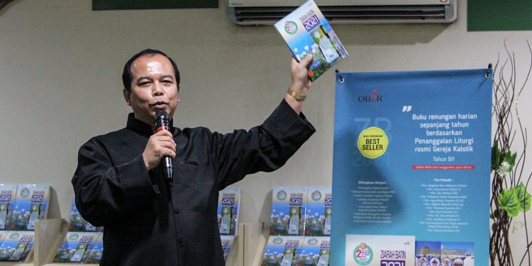Penerbit Obor Luncurkan Buku Ziarah Batin 2021