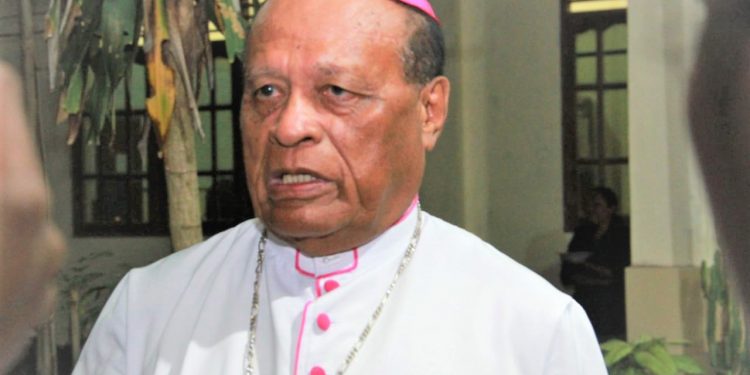 Cegah Penularan COVID-19, Uskup Kopong Kung Larang Umat Katolik Larantuka Gelar Pesta