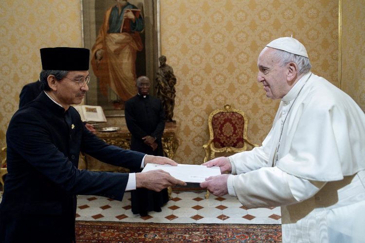 Terima Dubes RI, Paus Fransiskus Janji Kunjungi Indonesia
