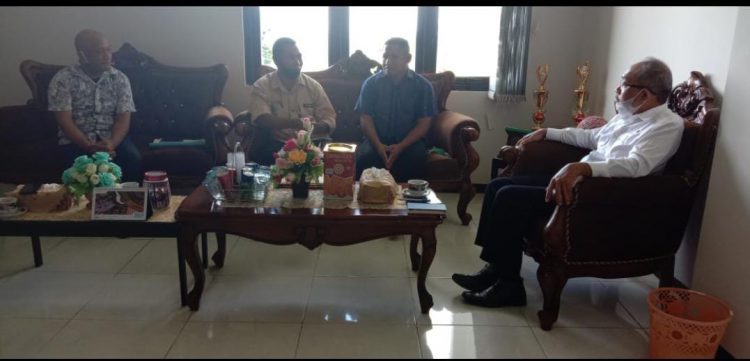 Keuskupan Ruteng dan Pemerintah Daerah Bahas Jadikan Manggarai Timur sebagai ‘Kabupaten Sorgum’