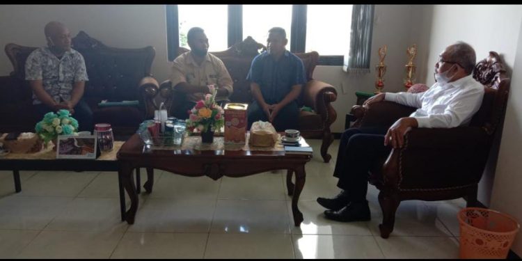Keuskupan Ruteng dan Pemerintah Daerah Bahas Jadikan Manggarai Timur sebagai ‘Kabupaten Sorgum’