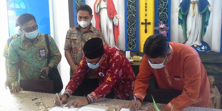 Paroki di Riau Teken MoU Terkait Pendidikan Keagamaan Katolik dengan Kemenag