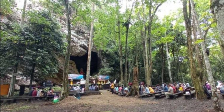 Pemda Kutai Timur Resmikan Gua Maria