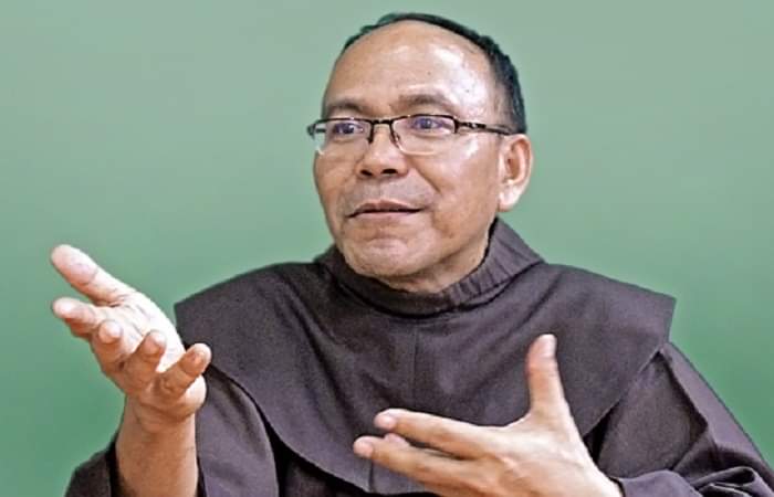 Cinta Membuatku Melapangkan Tempat di Hati: In Memoriam Pater Peter Canisius Aman OFM