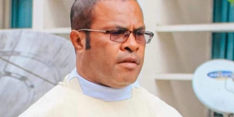 Breaking News: Pastor Inno Ngutra Terpilih Jadi Uskup Amboina