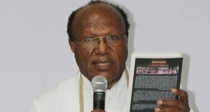 Profil Mgr. Yanuarius You, Orang Asli Papua yang Ditahbiskan Uskup pada 2 Februari Mendatang