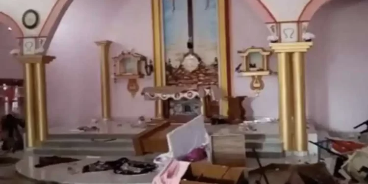 Gereja Katolik Diserang: Dari Korban Nyawa sampai Hosti Dihancurkan