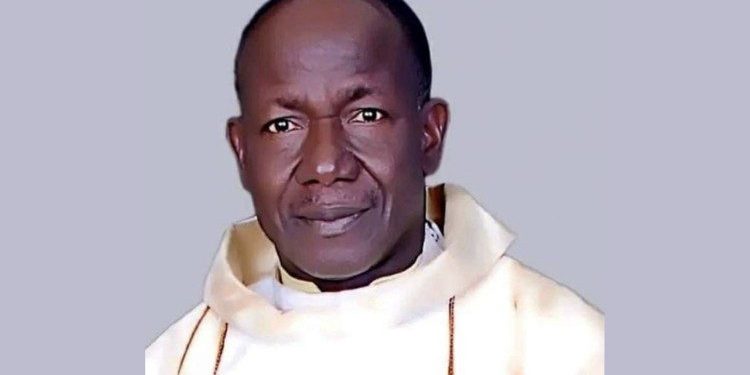 Pastoran Dibakar Pencuri, Seorang Pastor Meregang Nyawa dalam Bara Api dan Seorang Lagi Luka-Luka