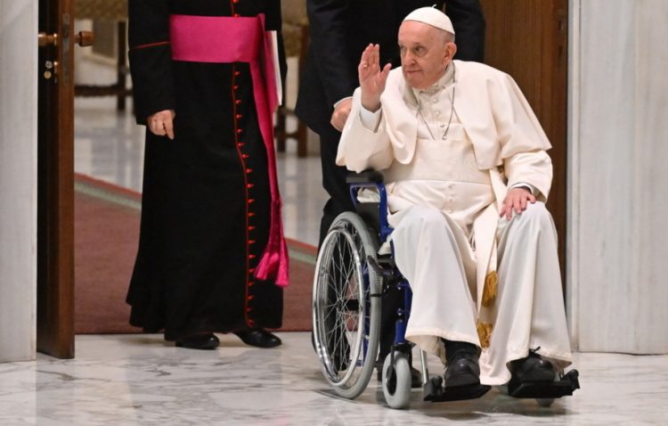 Sedang Sakit, Paus Fransiskus Diharapkan Hadir di  Lapangan Santo Petrus untuk Misa Minggu Palma