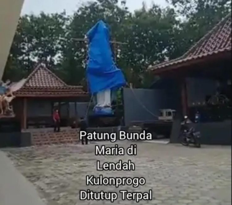 Video Patung Bunda Maria Dipaksa Tutup dengan Terpal Viral, Polisi Sebut karena Desakan Ormas
