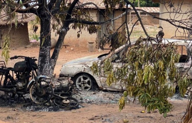 Serangan selama Pekan Paskah terhadap Komunitas Kristen di Nigeria Menewaskan Hampir 100 orang