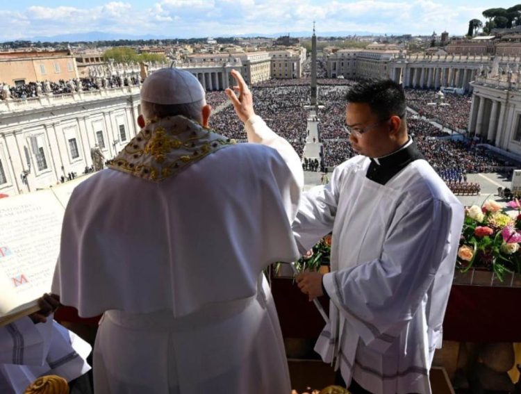 Paus Fransiskus Berdoa untuk Gencatan Senjata antara Palestina dan Israel