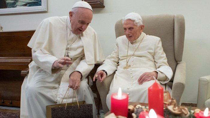 Paus Fransiskus Mengenang Paus Benediktus XVI: Dia seperti Ayah untuk Saya