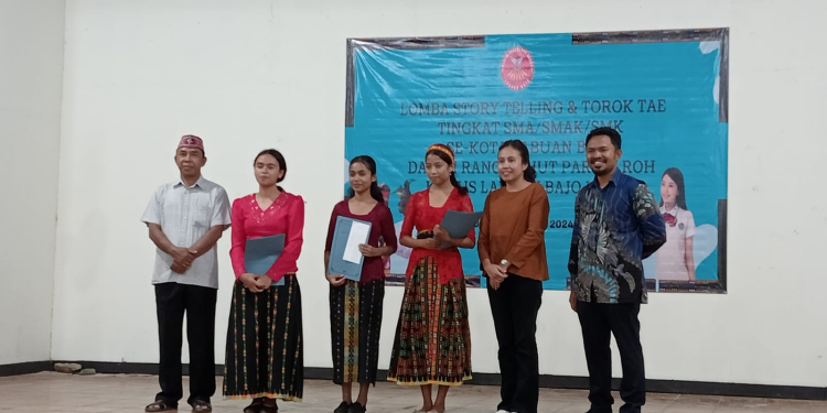 “Lomba Torok Tae dan Story Telling Tingkat SMA/SMK”, Cara Paroki Roh Kudus Labuan Bajo Mengisi HUT Ke-47