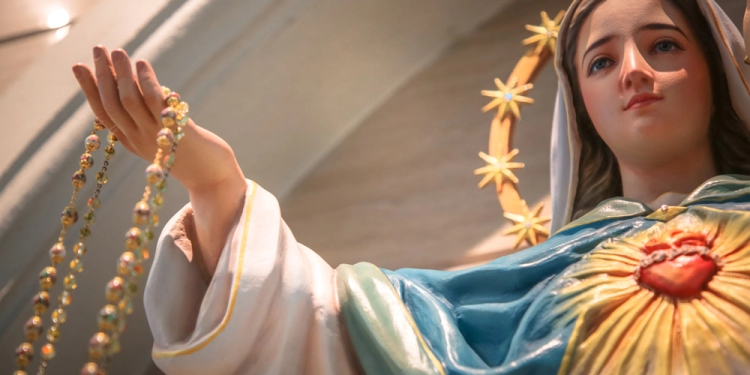 Bunda Maria: Panutan untuk Menjadi Murid Yesus