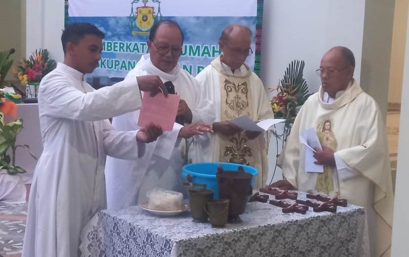 Romo Lorens Sopang: Rumah Keuskupan Merupakan Simbol Tanggung Jawab Besar Uskup