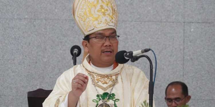 Uskup Sibolga Bantah Terlibat dalam Ibadah Raya Paskah dari Kelompok Gereja Protestan; Minta Pencatutan Fotonya Ditarik Kembali