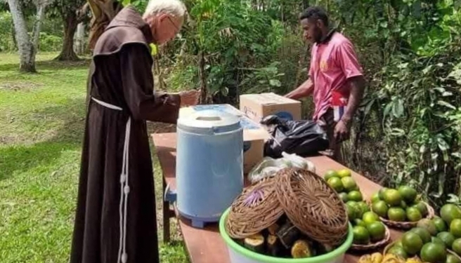 Kehilangan yang Membentuk: Refleksi tentang Teologi Pater Nico Syukur Dister OFM
