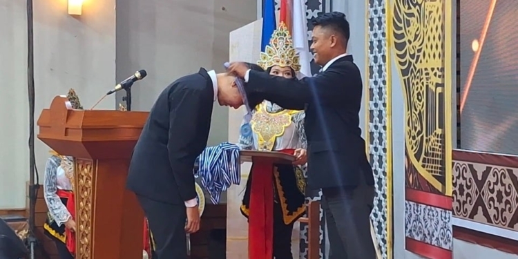 Siswa Katolik Jadi Lulusan Terbaik di Sekolah Islam